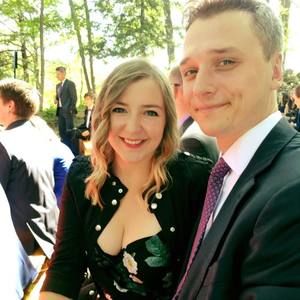 Meet your Posher, Genna